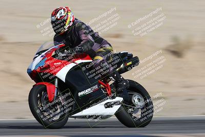 media/Nov-16-2025-Race Pace (Sun) [[8c5fa54630]]/Non Verified Riders (1st 20 Minutes)/2-Turn 10 (1010am)/